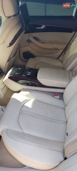 Седан Audi A8 2010 в Киеве