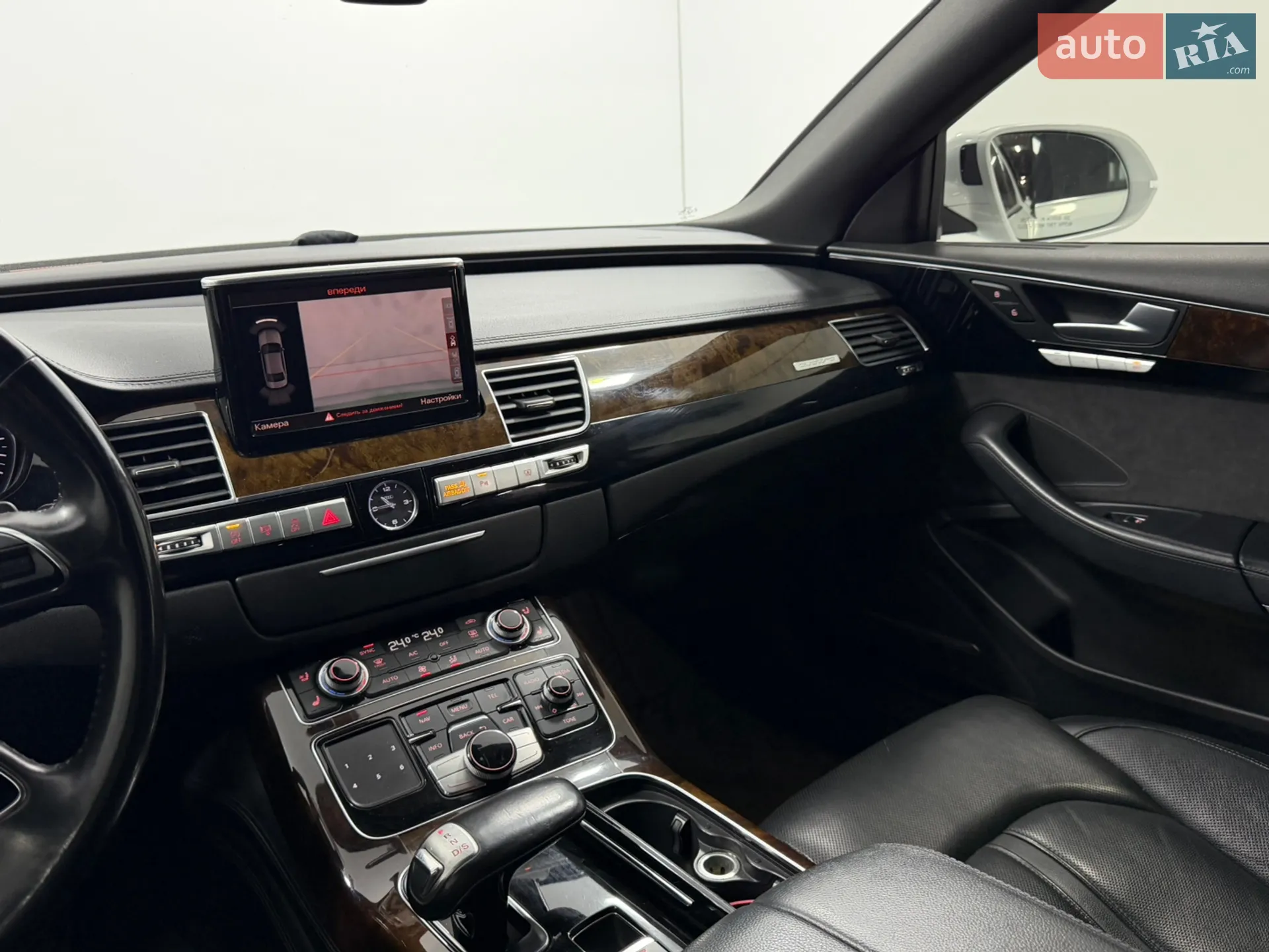 2016 Audi A8 - мініатюра 16
