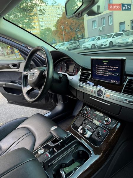 Седан Audi A8 2014 в Береговому