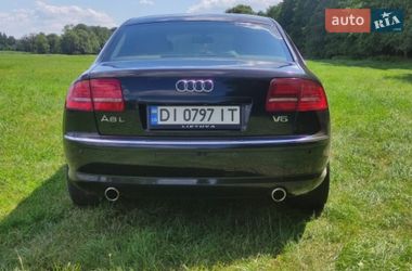 Седан Audi A8 2004 в Зенькове