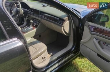 Седан Audi A8 2004 в Зенькове