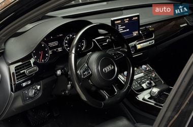 Седан Audi A8 2016 в Києві