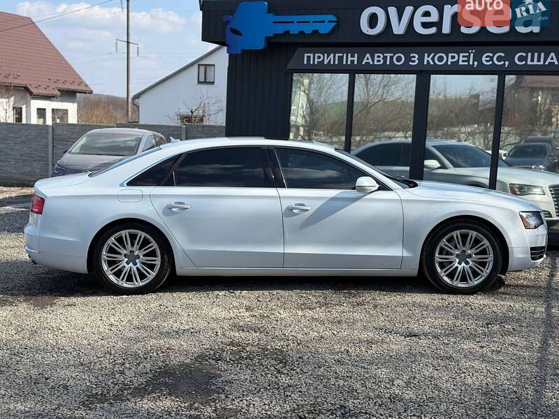 Седан Audi A8 2012 в Хмельницком