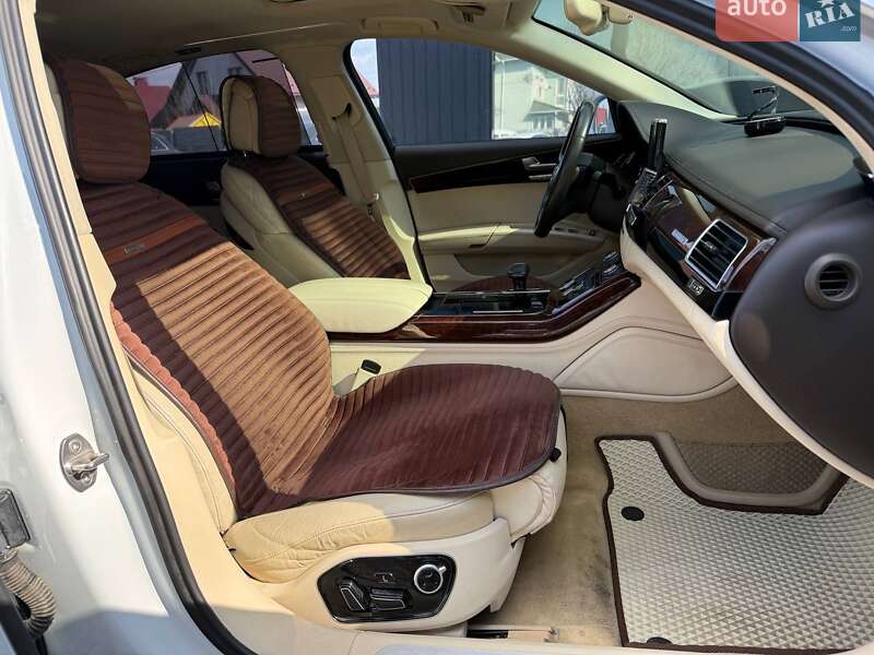 Седан Audi A8 2012 в Хмельницком