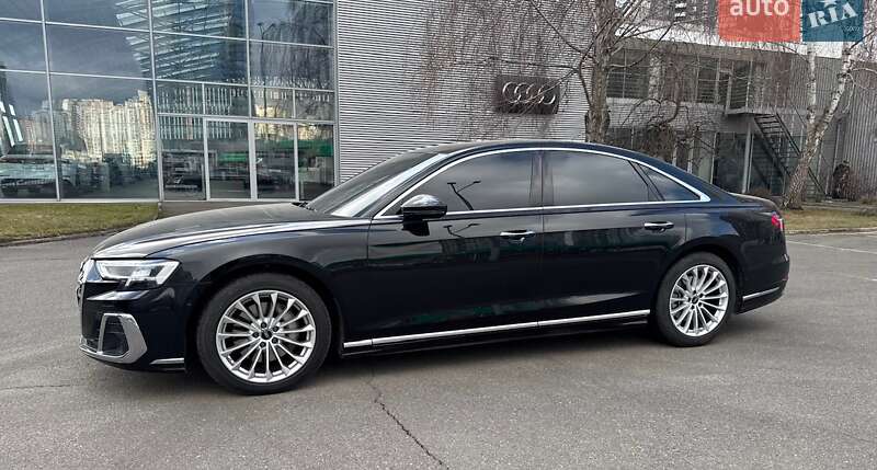 Седан Audi A8 2025 в Києві