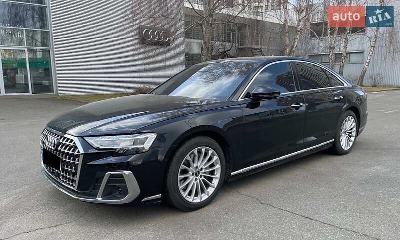 Седан Audi A8 2025 в Києві