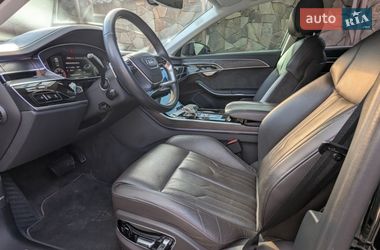 Седан Audi A8 2020 в Ровно