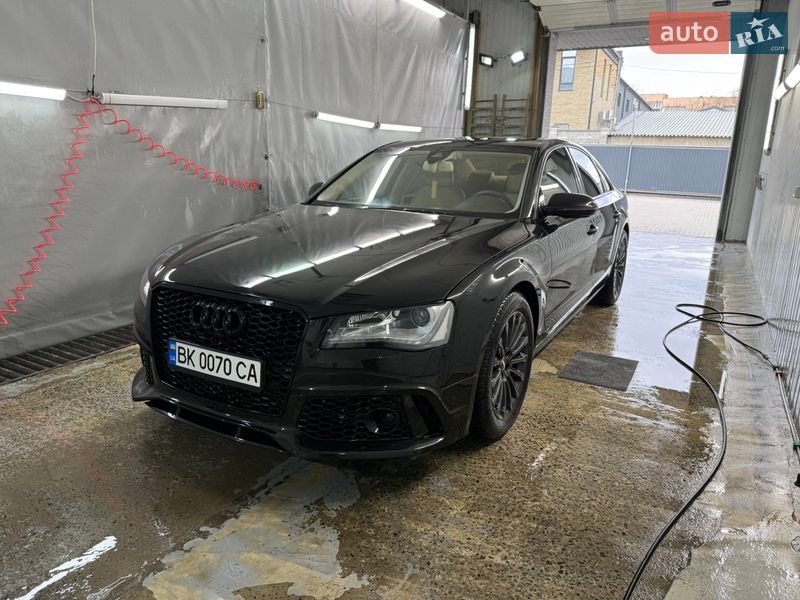 Седан Audi A8 2011 в Рівному