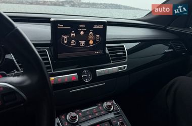 Седан Audi A8 2015 в Одесі