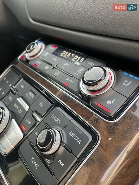 Седан Audi A8 2013 в Кропивницком