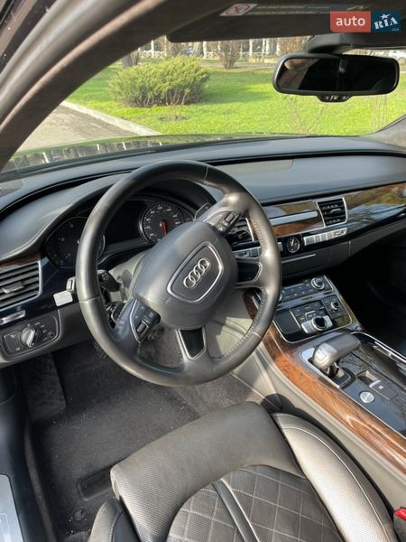 Седан Audi A8 2013 в Кропивницком