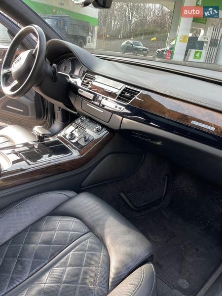 Седан Audi A8 2013 в Кропивницком