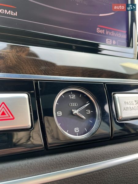 Седан Audi A8 2013 в Кропивницком