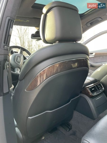 Седан Audi A8 2013 в Кропивницком