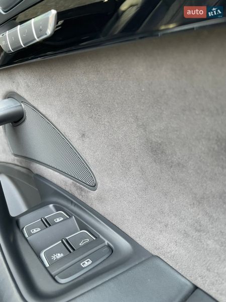 Седан Audi A8 2013 в Кропивницком
