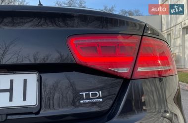 Седан Audi A8 2013 в Кропивницком