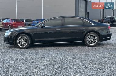 Седан Audi A8 2017 в Львове