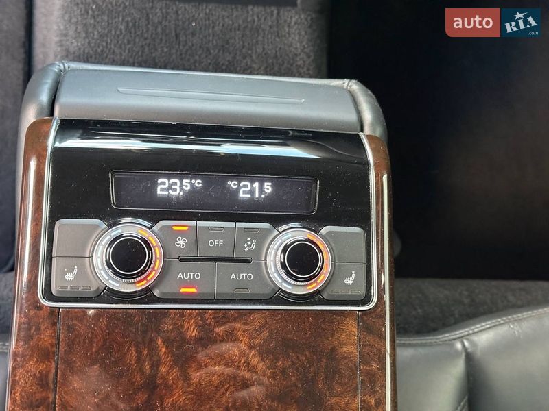 Седан Audi A8 2017 в Львове