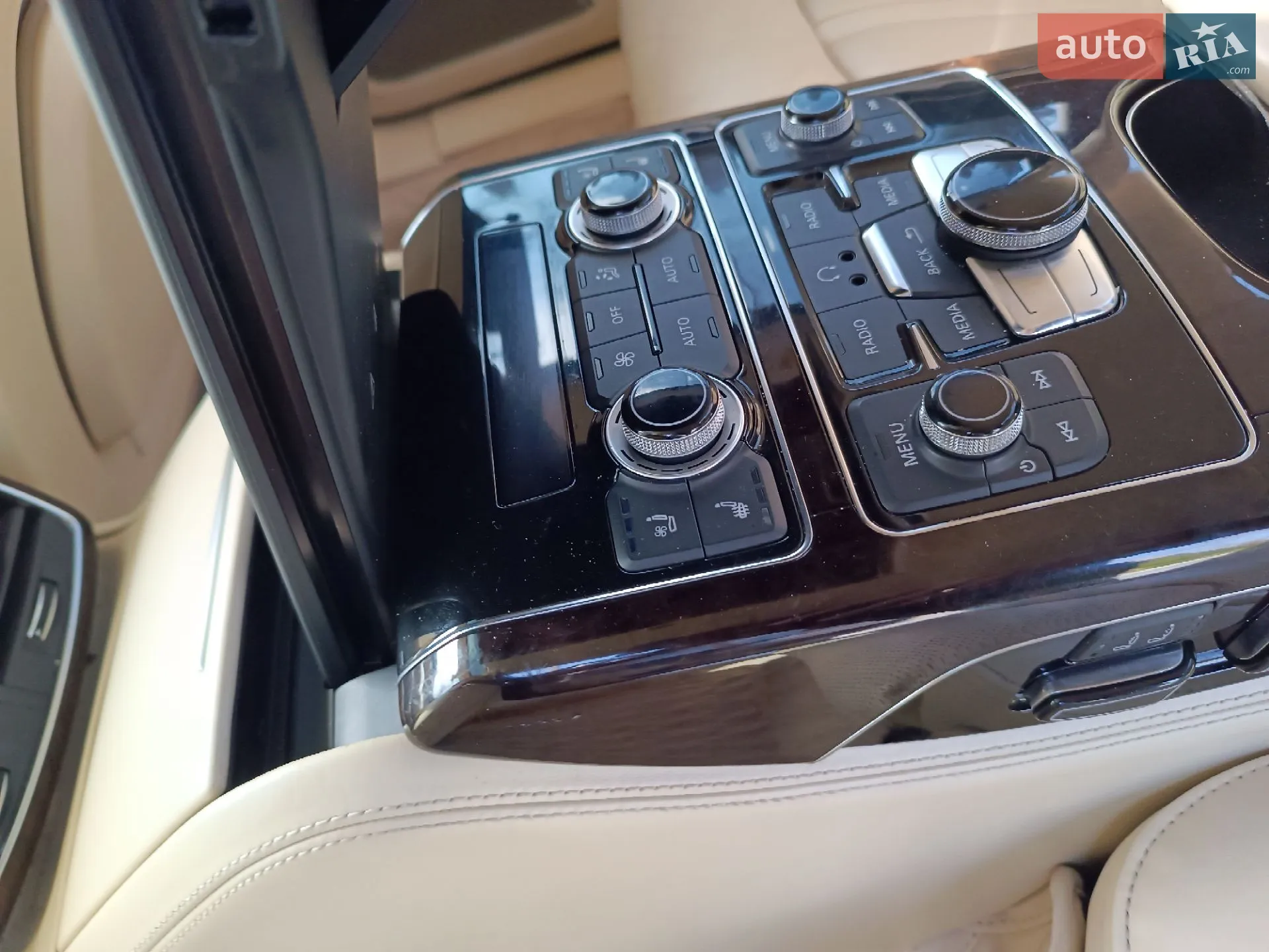 2012 Audi A8 - мініатюра 22