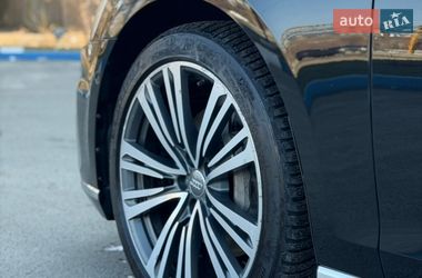 Седан Audi A8 2018 в Києві