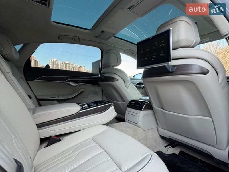 Седан Audi A8 2018 в Києві