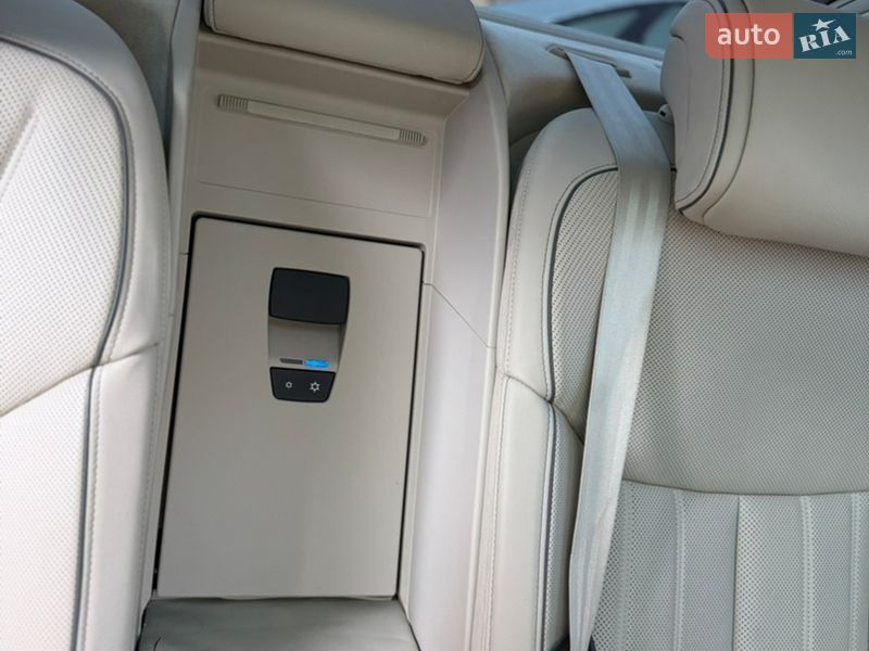 Седан Audi A8 2018 в Києві