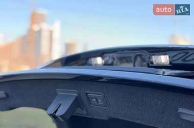 Седан Audi A8 2018 в Києві