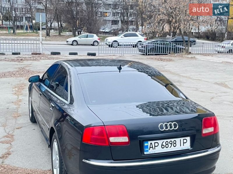Седан Audi A8 2004 в Днепре