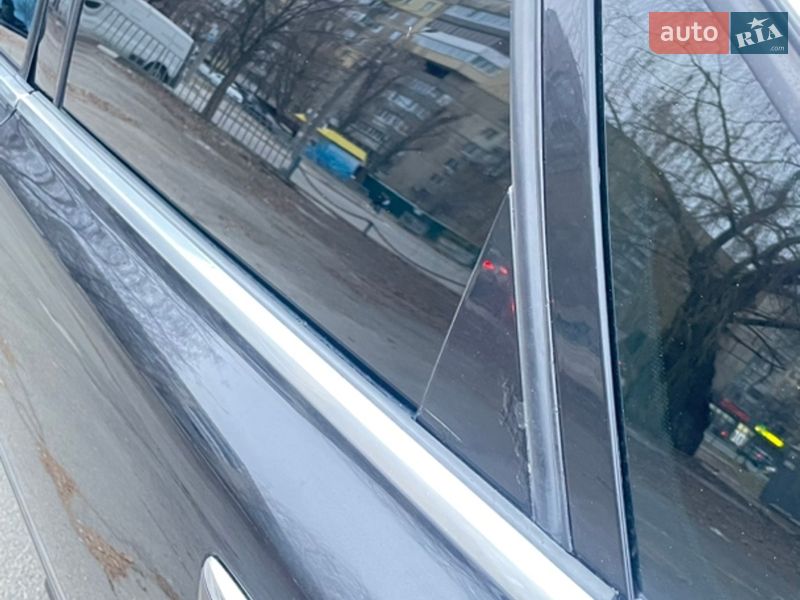 Седан Audi A8 2004 в Днепре
