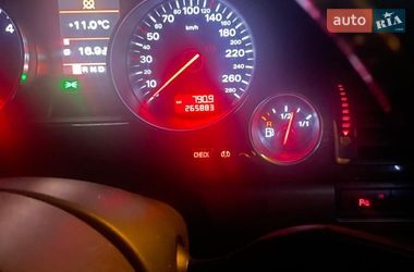 Седан Audi A8 2004 в Днепре