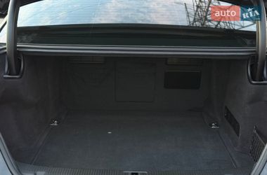 Седан Audi A8 2017 в Харкові