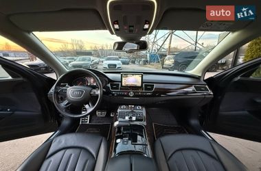 Седан Audi A8 2017 в Харкові