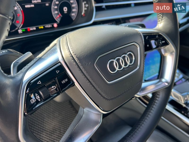 Седан Audi A8 2019 в Полтаве