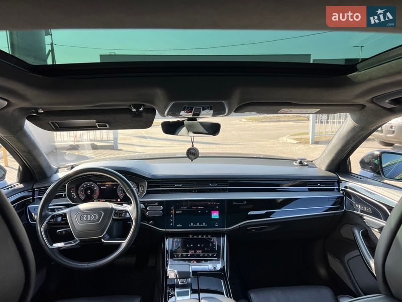 Седан Audi A8 2019 в Полтаве