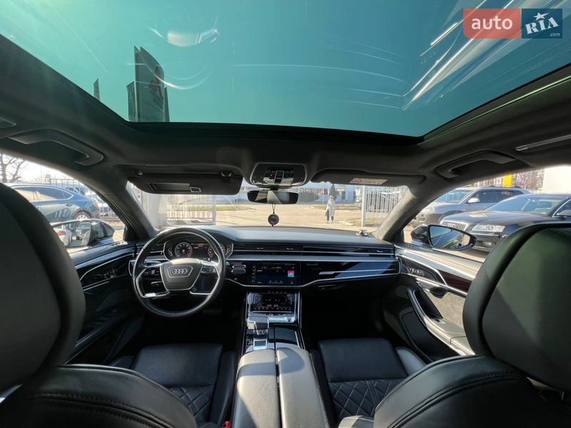 Седан Audi A8 2019 в Полтаве