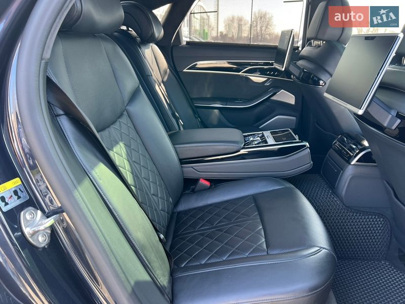 Седан Audi A8 2019 в Полтаве