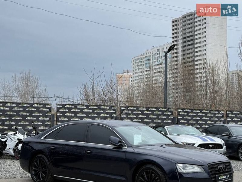 Седан Audi A8 2013 в Киеве