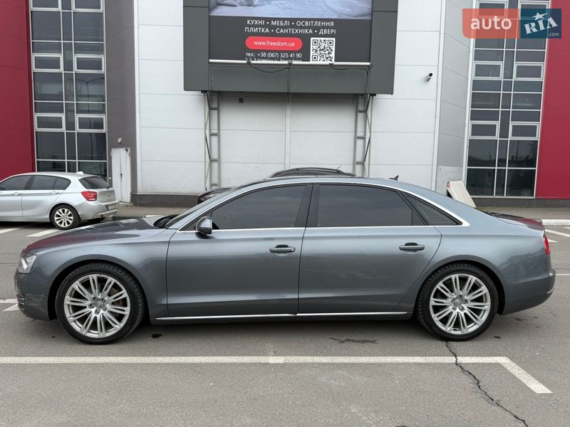 Седан Audi A8 2014 в Киеве