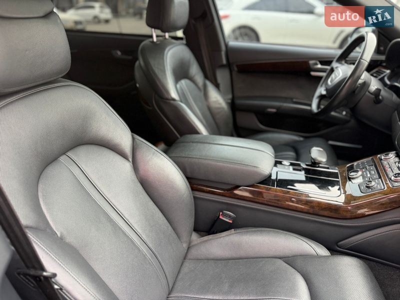 Седан Audi A8 2014 в Киеве