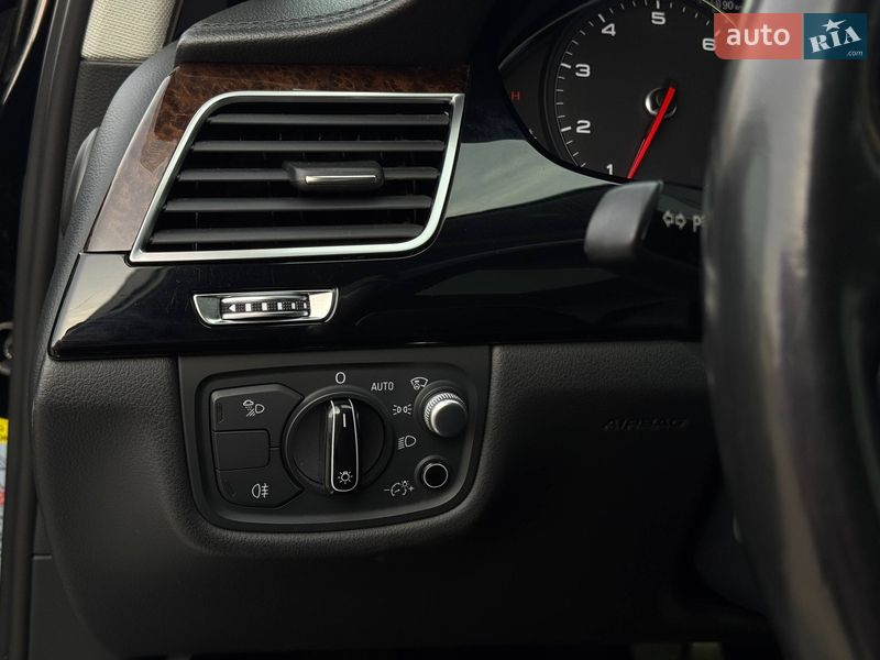Седан Audi A8 2014 в Рівному фото 40 Седан Audi A8 2014 в Рівному