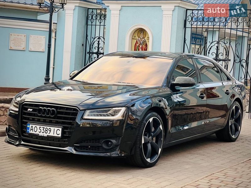 Седан Audi A8 2015 в Киеве