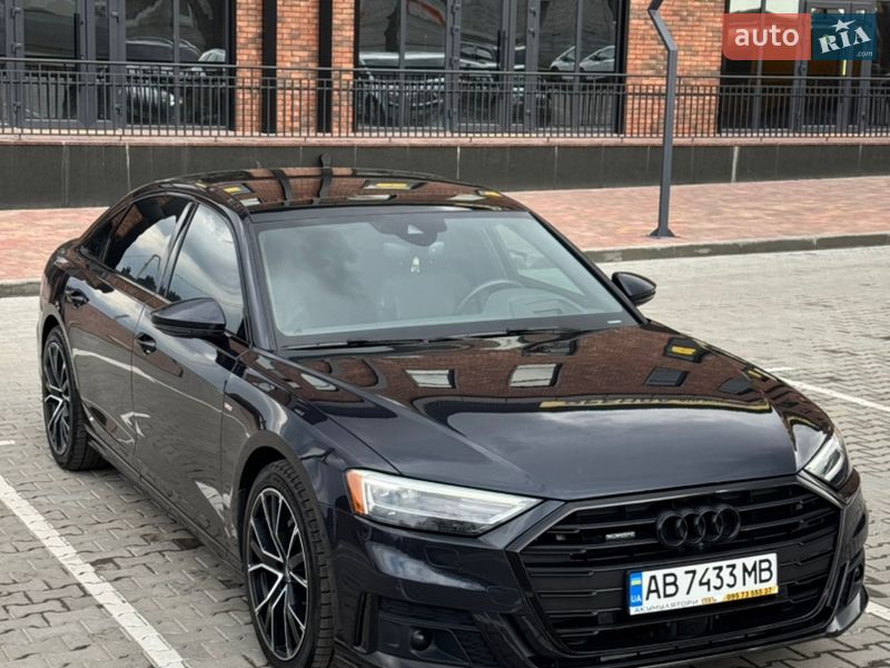 Седан Audi A8 2021 в Виннице