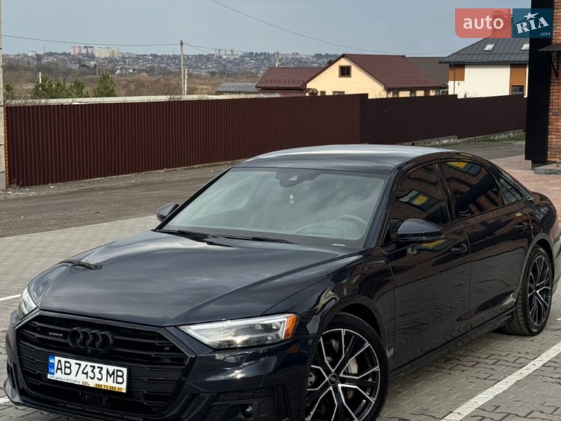 Седан Audi A8 2021 в Виннице