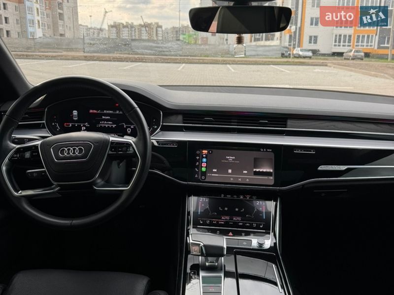 Седан Audi A8 2021 в Виннице