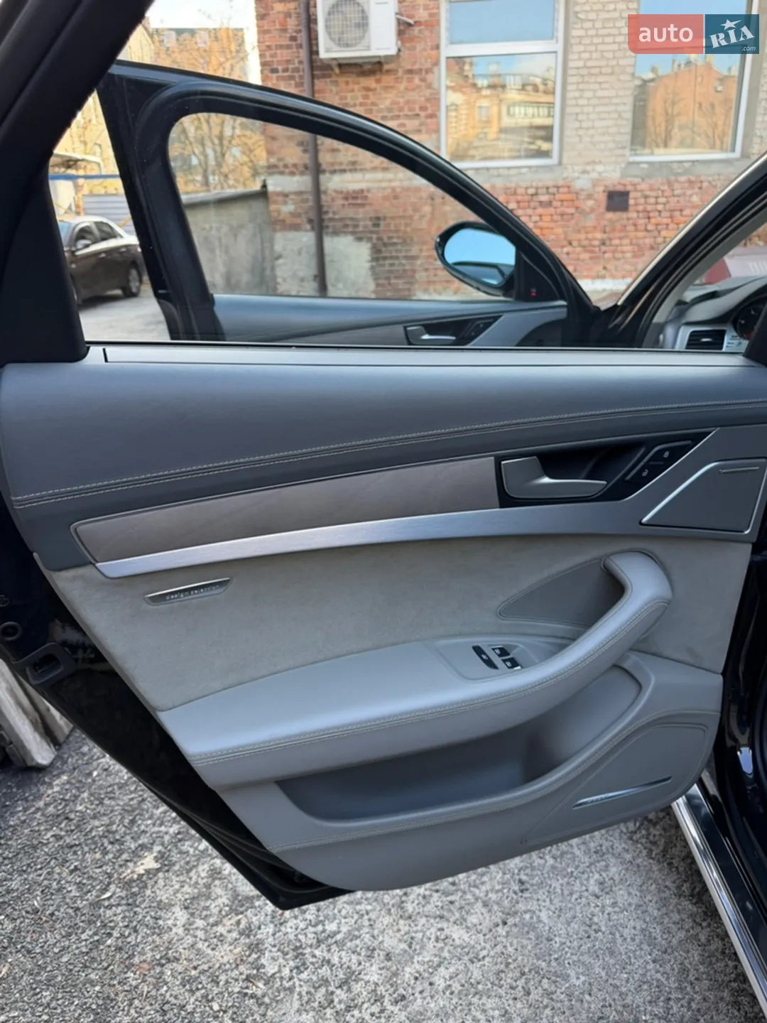 2015 Audi A8 - мініатюра 24