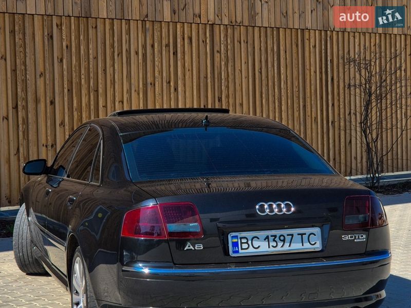 Седан Audi A8 2004 в Львове