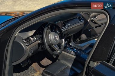 Седан Audi A8 2004 в Львове