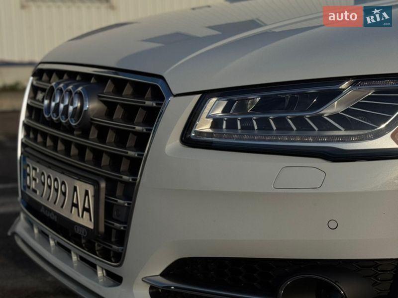 Седан Audi A8 2014 в Николаеве