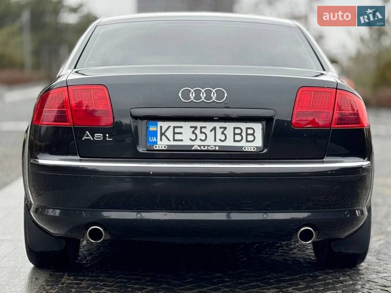 Седан Audi A8 2005 в Днепре