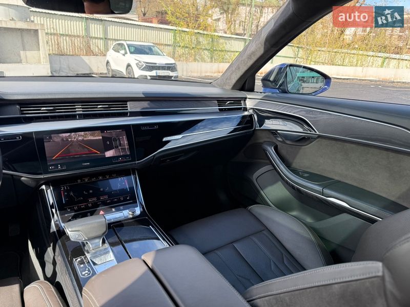 Седан Audi A8 2018 в Києві фото 31 Седан Audi A8 2018 в Києві